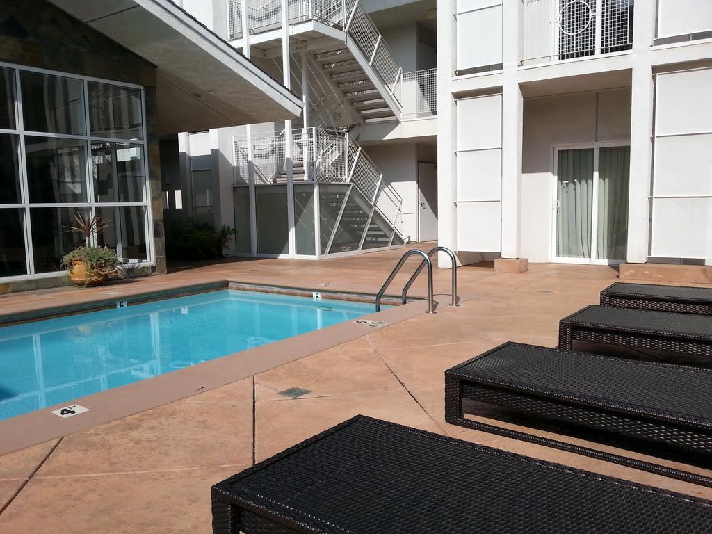 Corporate Inn Sunnyvale - All-Suite Hotel Eksteriør bilde