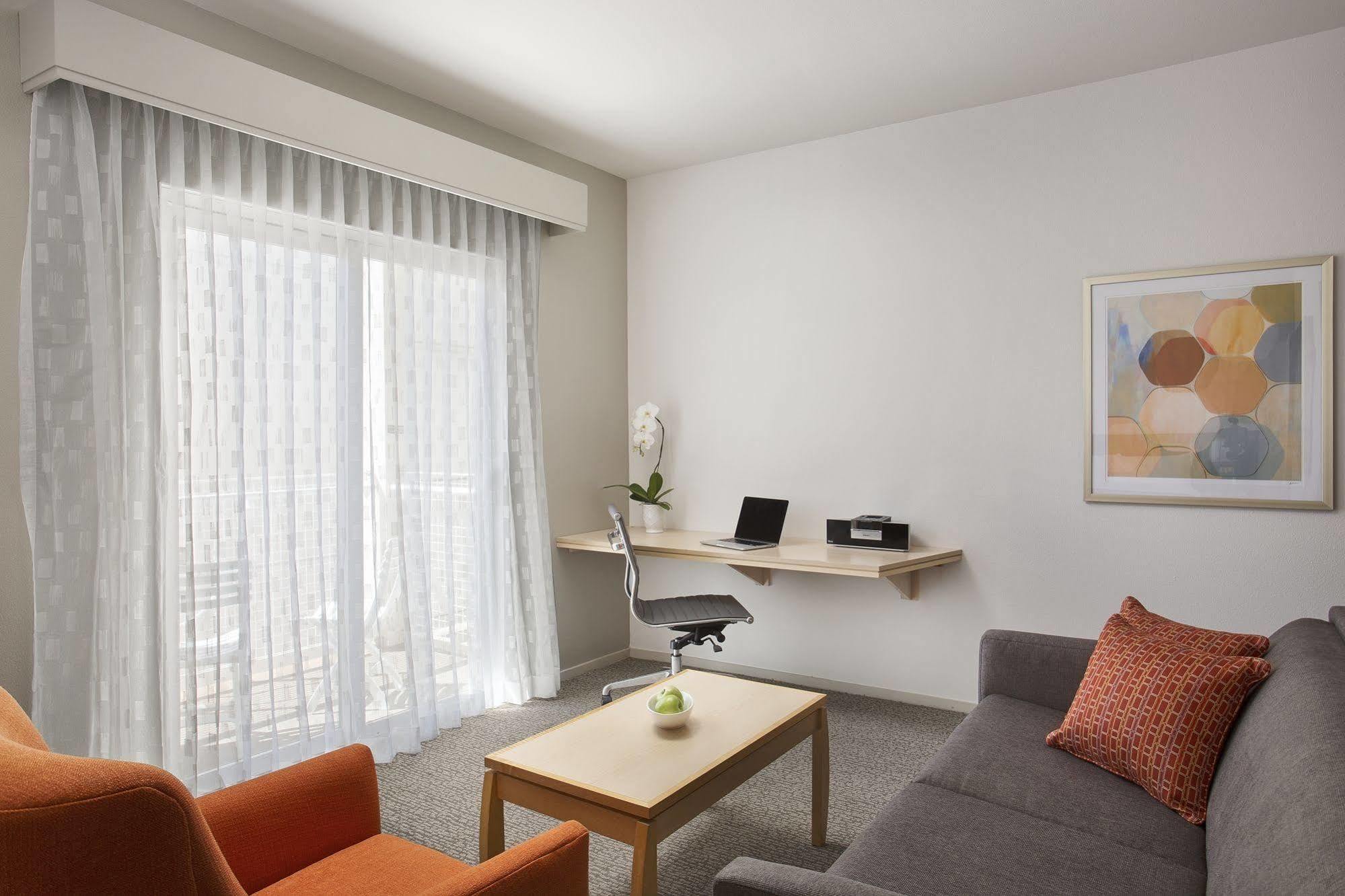 Corporate Inn Sunnyvale - All-Suite Hotel Eksteriør bilde